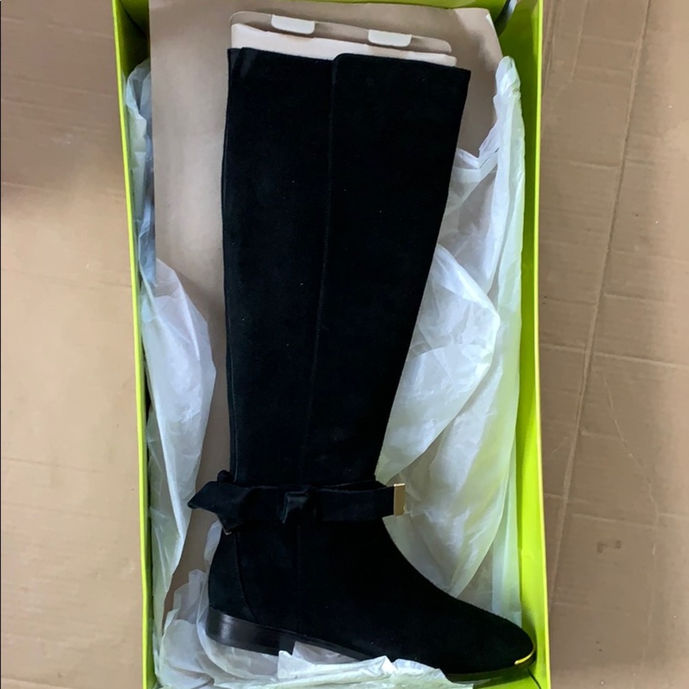Ted Baker size 8 (39) Alrami boot *never worn*